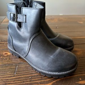 NWOT Birkenstock Stowe Boots